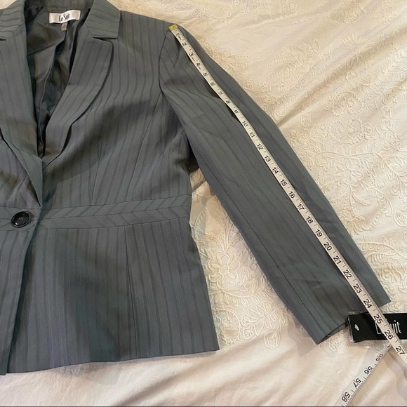 Le Suit NWT Gray Single Button Blazer sz 18 - Picture 8 of 9